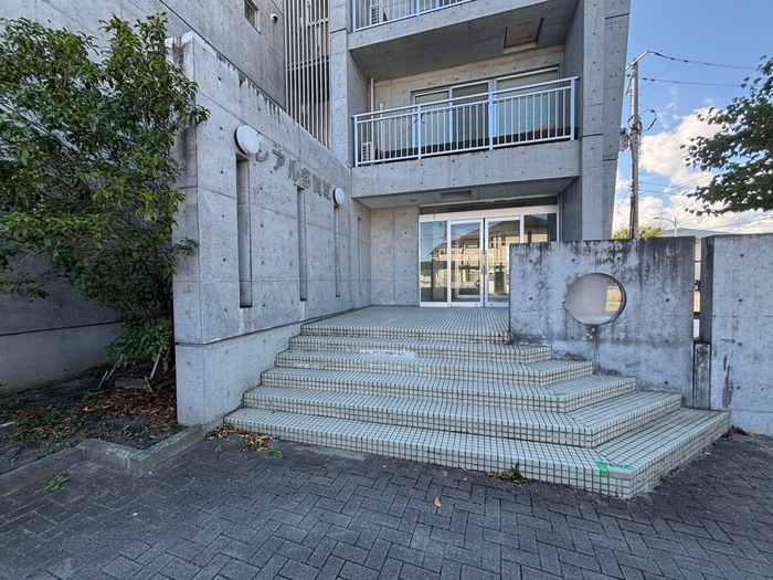 レアル多賀城の物件外観写真