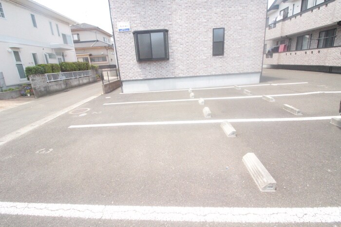 プレミ－ルⅡの物件外観写真