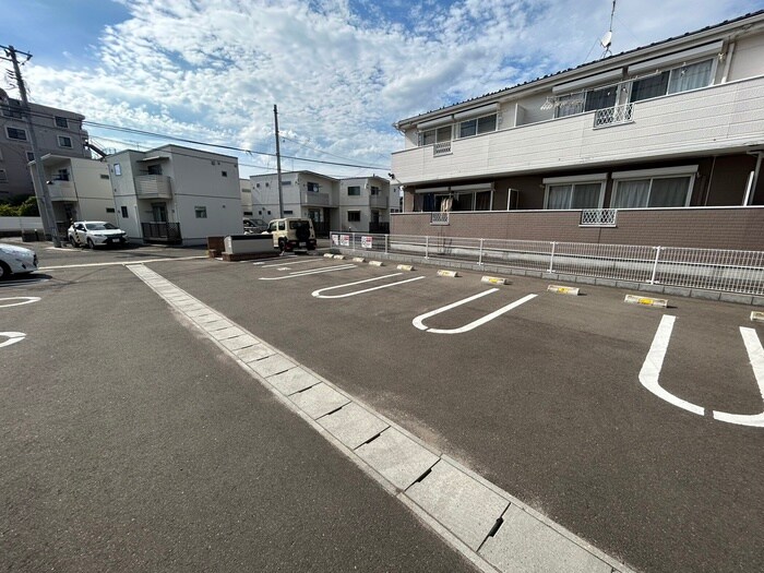 32Westの物件外観写真