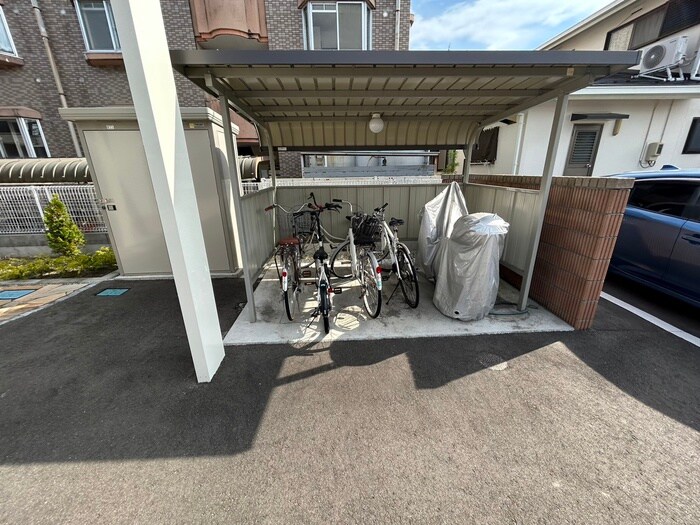 32Westの物件外観写真