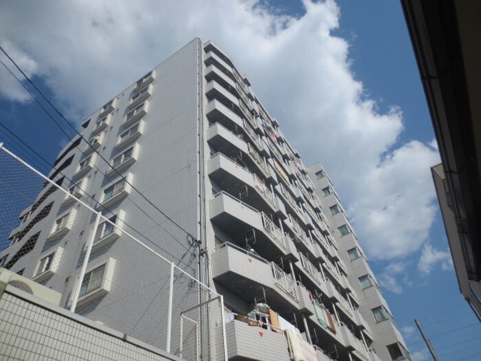 ロイヤルヒルズ東仙台の物件外観写真