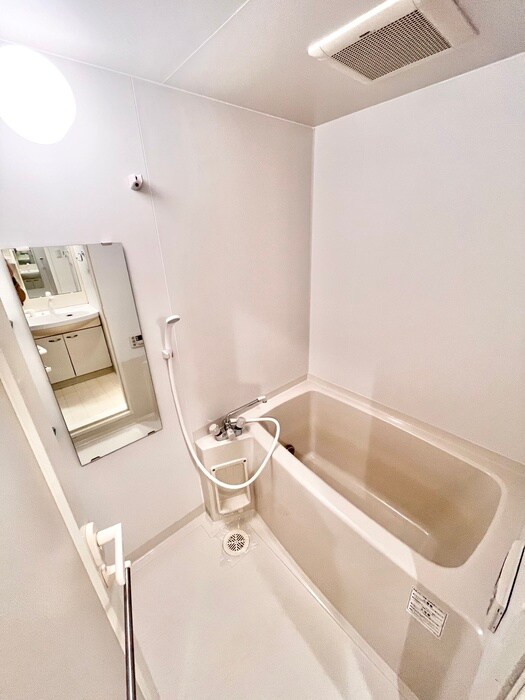 ヴィアーレ勾当台Ⅰの物件内観写真