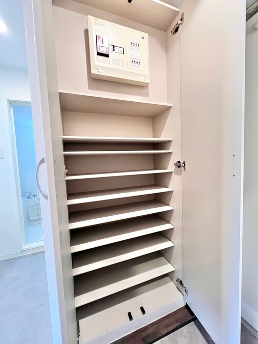 ヴィアーレ勾当台Ⅰの物件内観写真