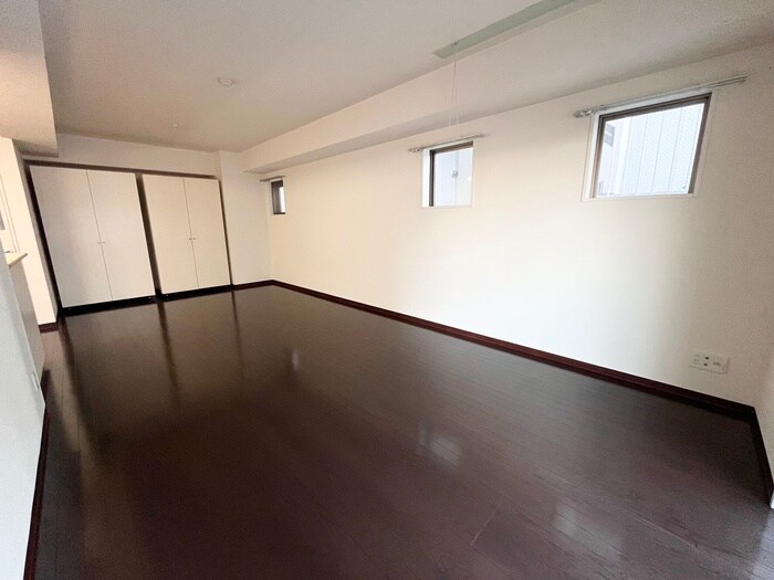 ヴィアーレ勾当台Ⅱの物件内観写真