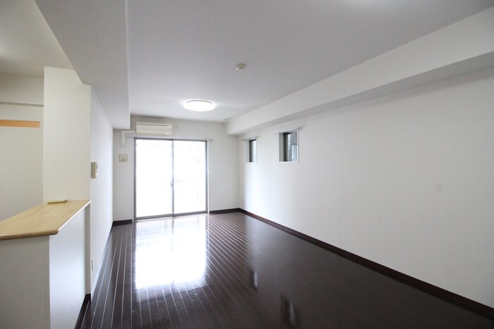 ヴィアーレ勾当台Ⅱの物件内観写真