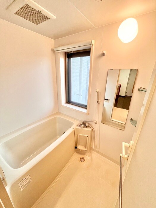 ヴィアーレ勾当台Ⅱの物件内観写真