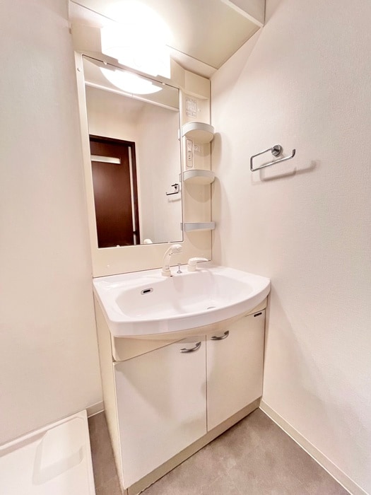 ヴィアーレ勾当台Ⅱの物件内観写真