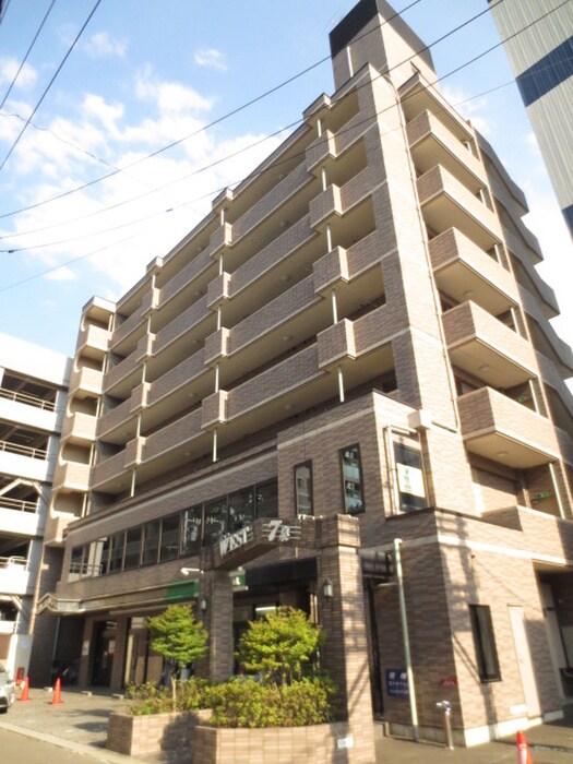 ウエスト７泉の物件外観写真