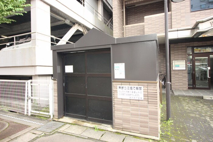 ウエスト７泉の物件外観写真