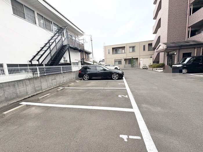 クレセール河原町の物件外観写真
