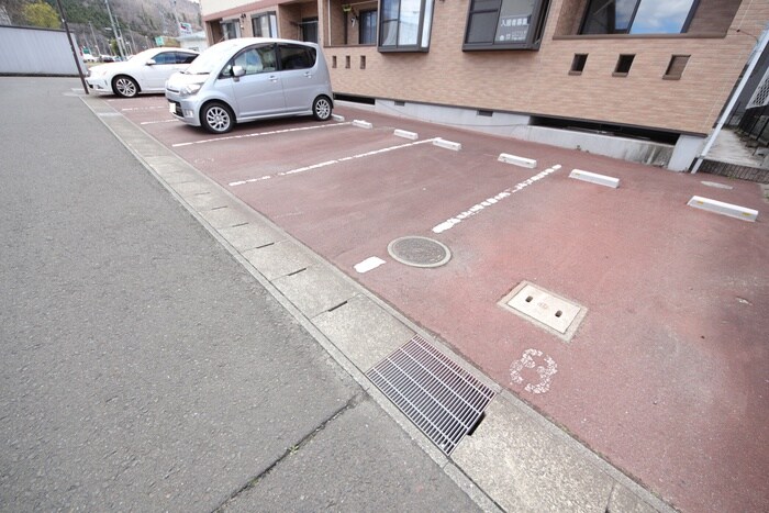 ドゥ・アネッサⅢの物件外観写真