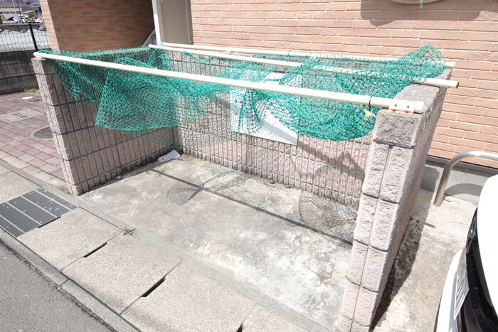 ドゥ・アネッサⅢの物件外観写真