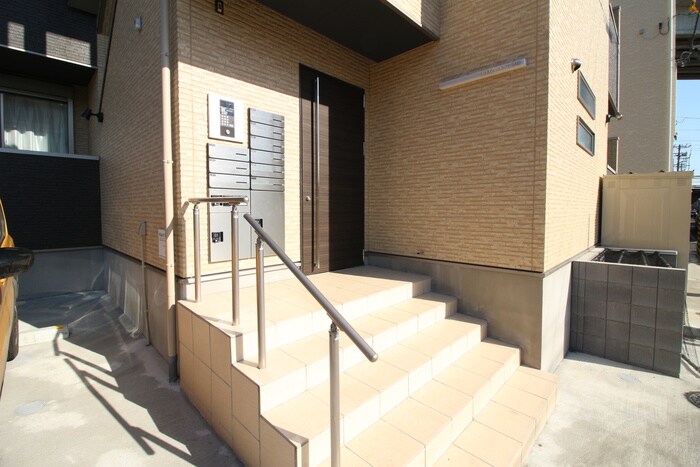 REGALEST連坊の物件外観写真