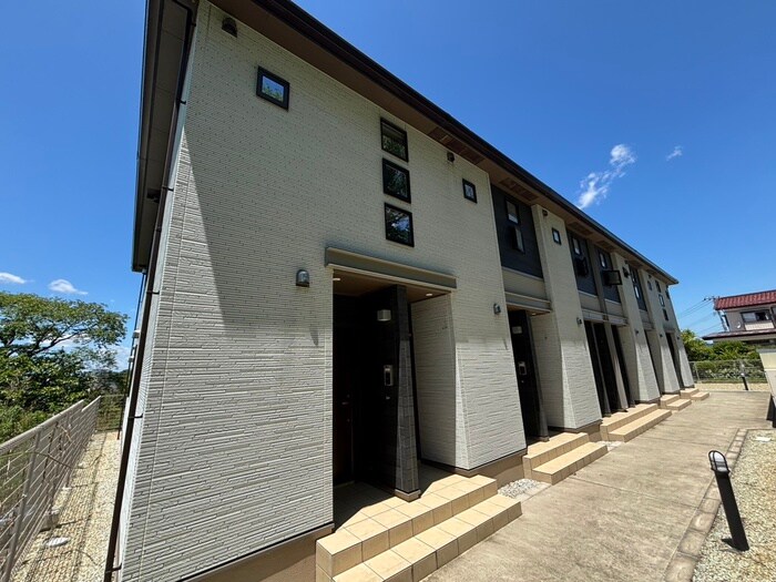 フラワーエンジェルⅡの物件外観写真