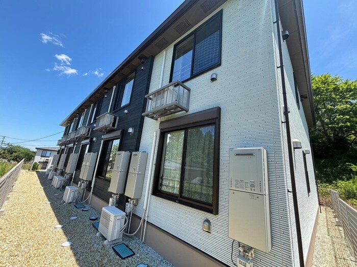 フラワーエンジェルⅡの物件外観写真