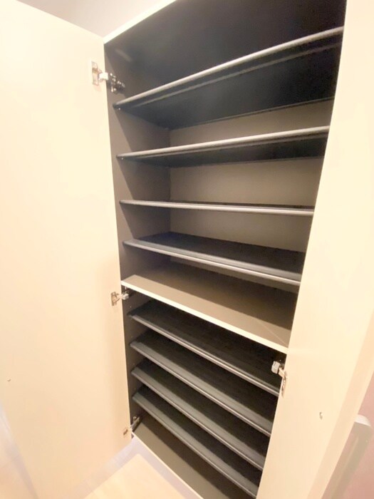 フラワーエンジェルⅡの物件内観写真