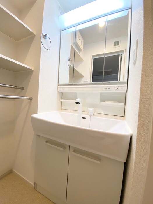 フラワーエンジェルⅡの物件内観写真