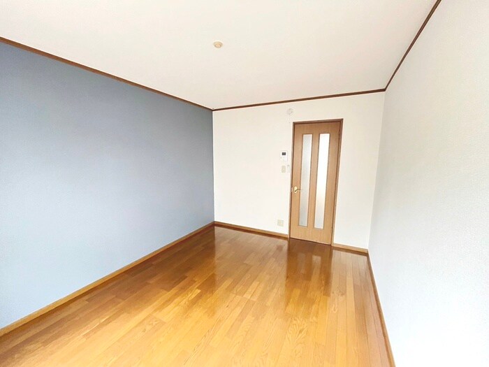 Ｃｏｒｎｅｌ　Ｄｏｒｍの物件内観写真