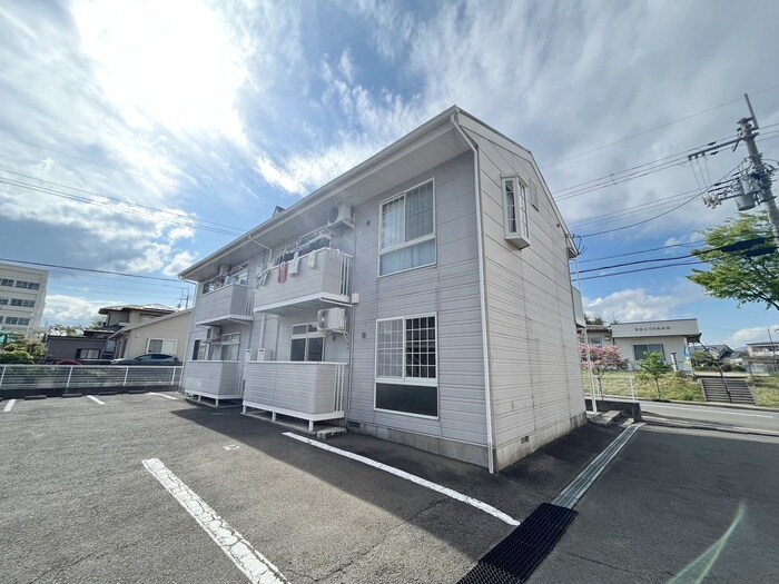 パラメーゾンＡの物件外観写真