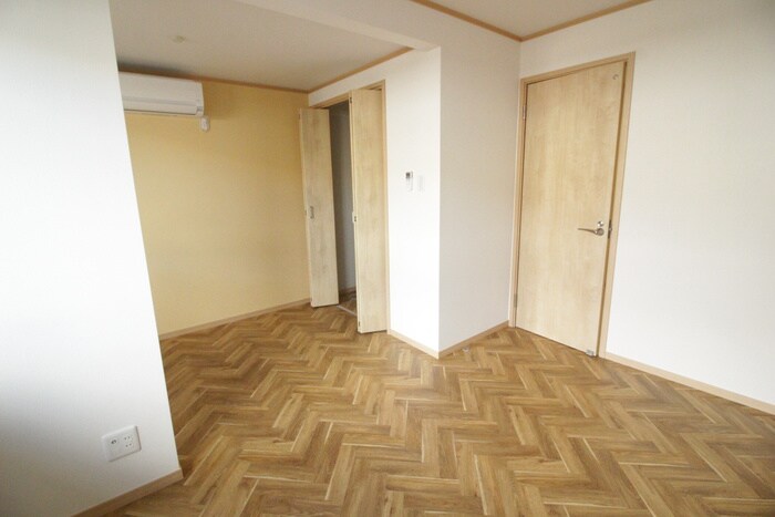 メリディアン国見壱番館の物件内観写真