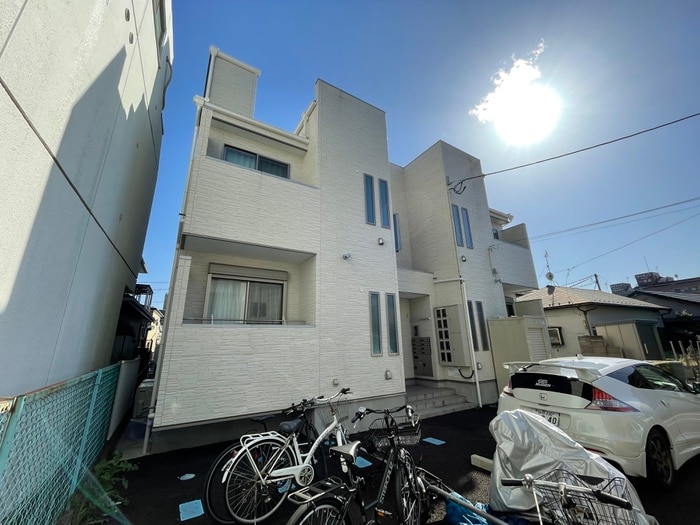 GRANDTIC　22の物件外観写真