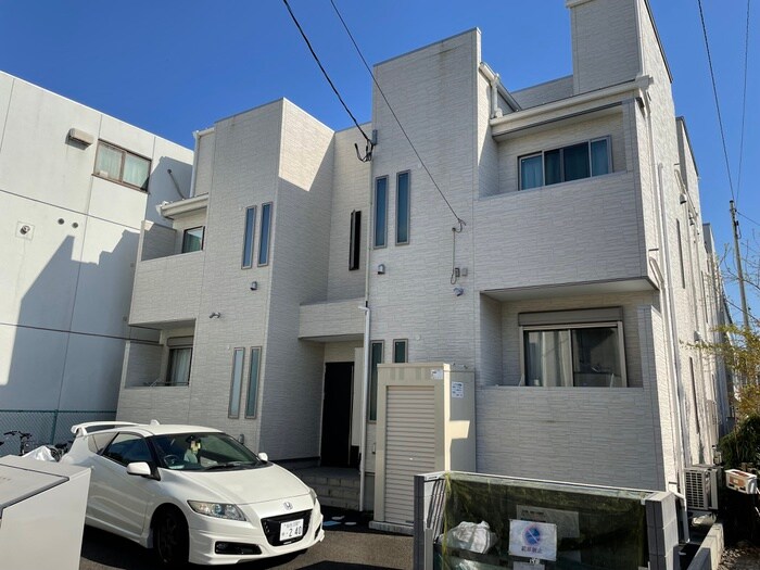 GRANDTIC　22の物件外観写真