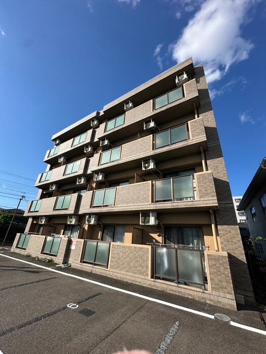 ＨＥＲ´Ｓ銀杏町の物件外観写真