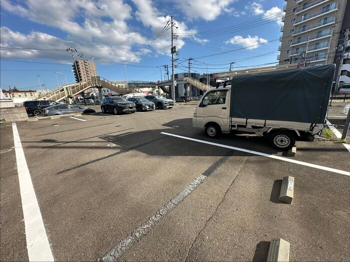 ＨＥＲ´Ｓ銀杏町の物件外観写真