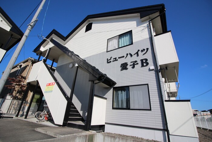 ビュ－ハイツ愛子Ｂの物件外観写真