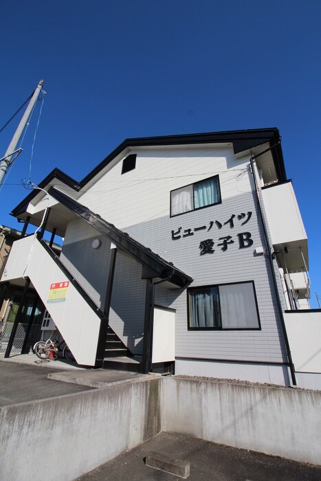 ビュ－ハイツ愛子Ｂの物件外観写真