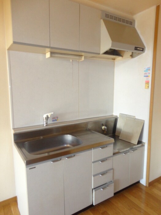 ビュ－ハイツ愛子Ｂの物件内観写真