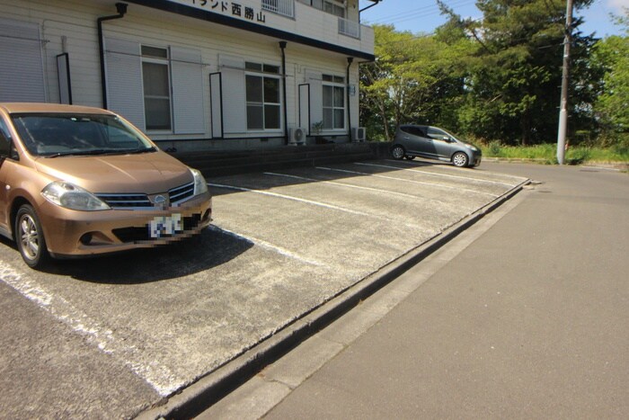 ハイランド西勝山の物件外観写真