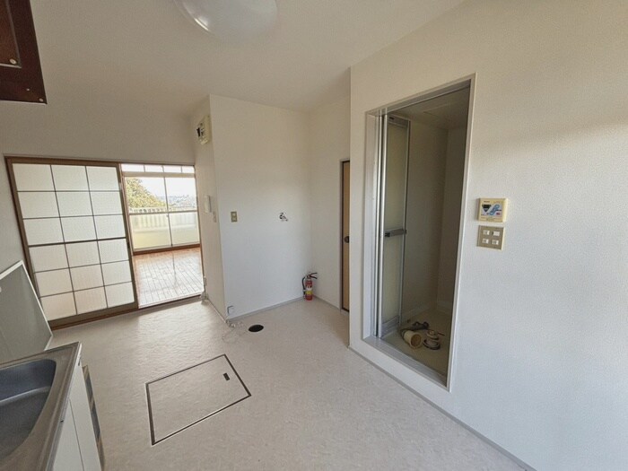 ハイランド西勝山の物件内観写真