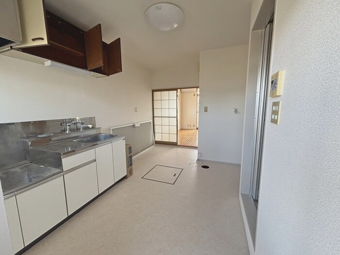 ハイランド西勝山の物件内観写真