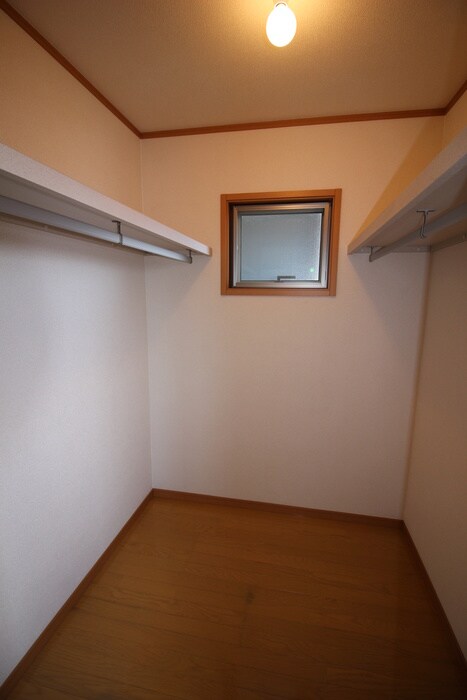 ランドスケ－プ水の森Ｂの物件内観写真