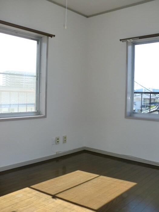 サンアロ－ズ名取の物件内観写真