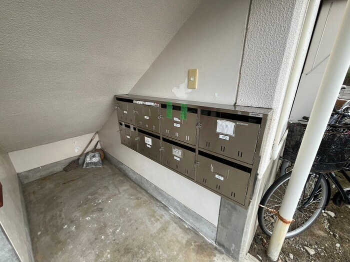 若林第二ハイツの物件外観写真