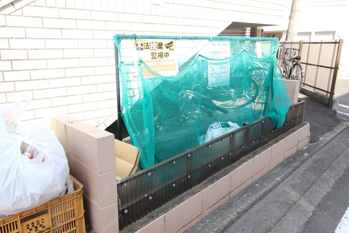 メイプル松島の物件外観写真