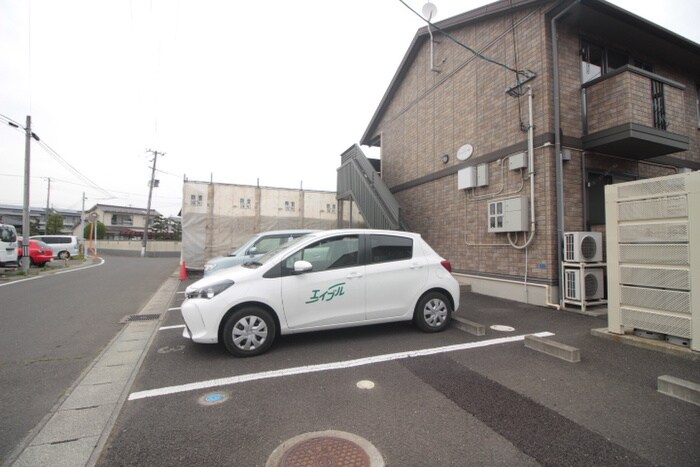 セジュ－ル八幡の物件外観写真