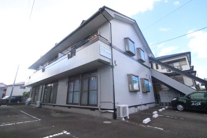 コーポ・ロイヤルの物件外観写真