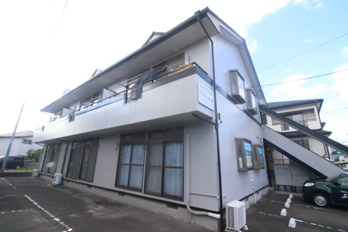 コーポ・ロイヤルの物件外観写真