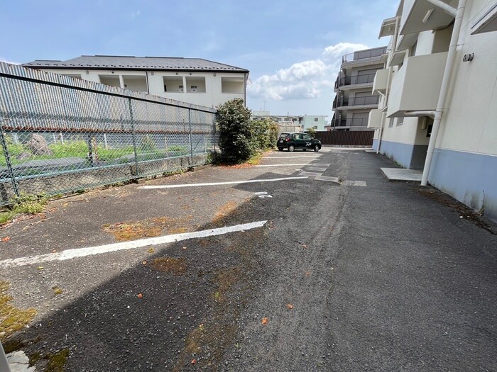 サンプラザ子平町の物件外観写真