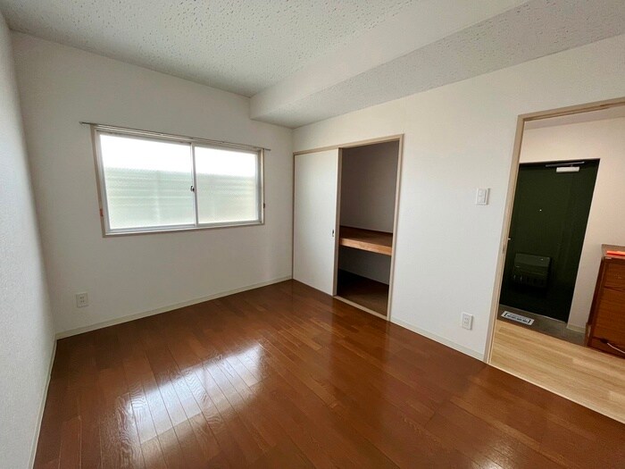 サンプラザ子平町の物件内観写真