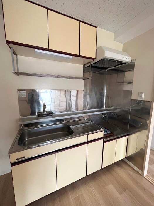 サンプラザ子平町の物件内観写真