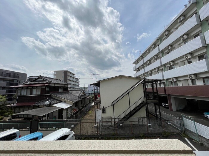 サンプラザ子平町の物件内観写真