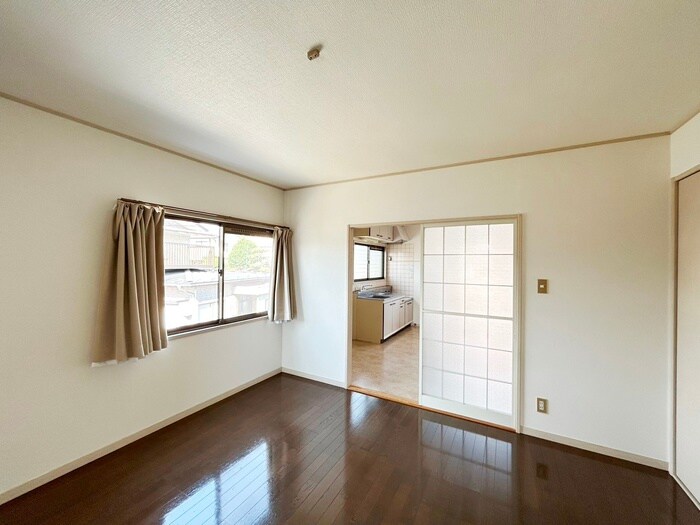 メゾンドールⅠの物件内観写真