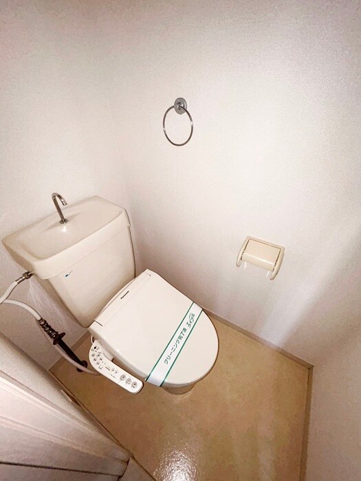 メゾンドールⅠの物件内観写真