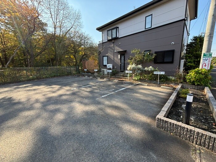 レジデンスオリ－ブⅡの物件外観写真