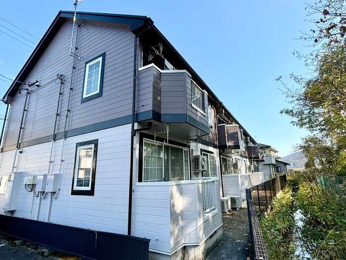 レジデンスオリ－ブⅡの物件外観写真