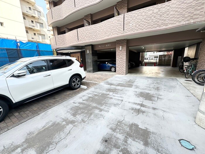 チェンピー榴岡Ⅱの物件外観写真